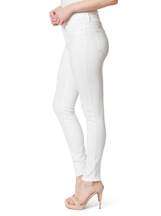 Kiss Me Skinny Jeans in White