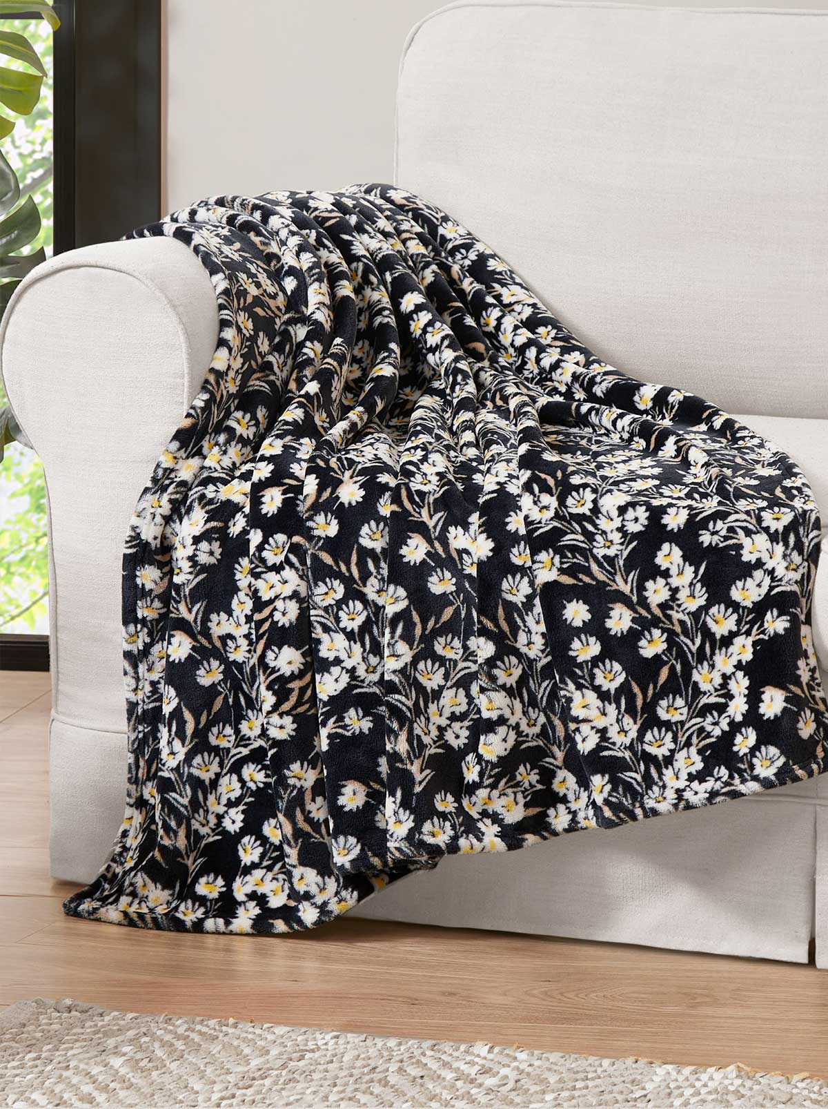 Wildflower Park Plush Throw in Black