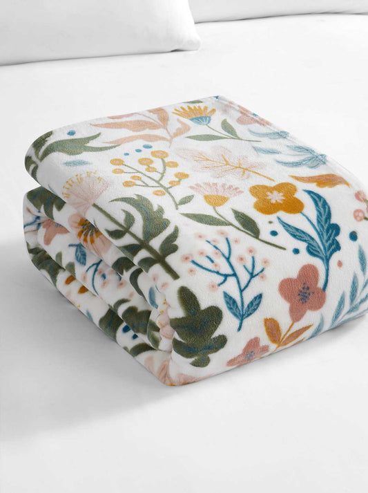 Mila Plush Throw in Blush