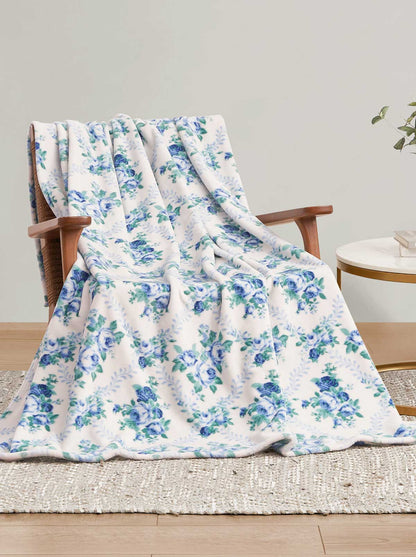 Braelyn Blue Roses Plush Throw Blanket