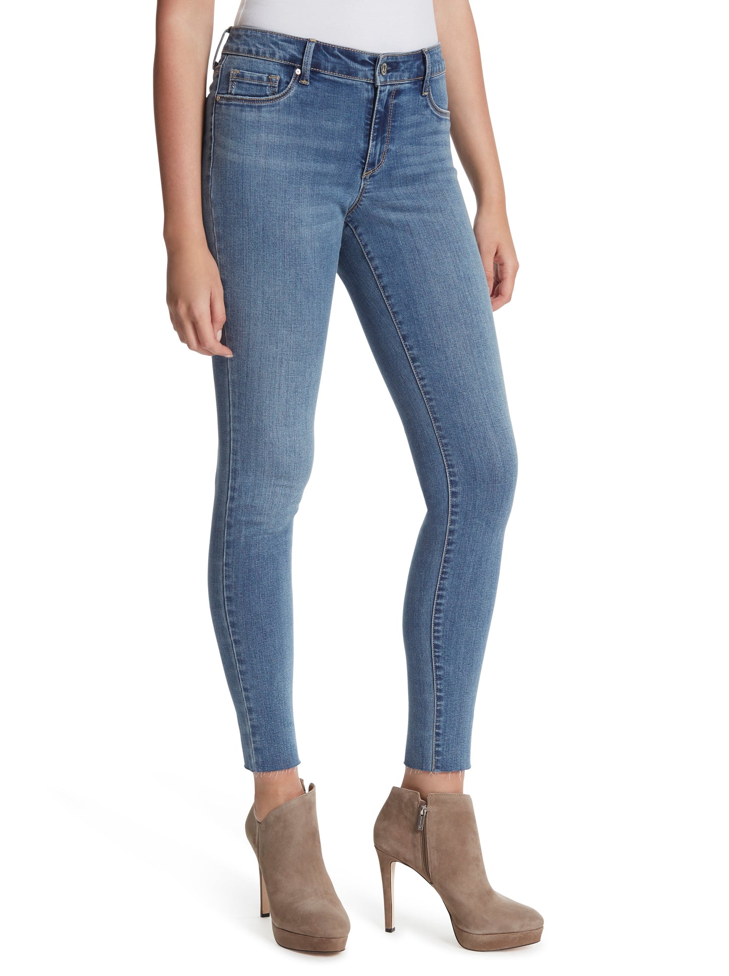 Kiss Me Skinny Jeans in Premium
