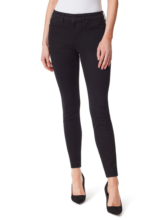 Kiss Me Skinny Jeans in Black