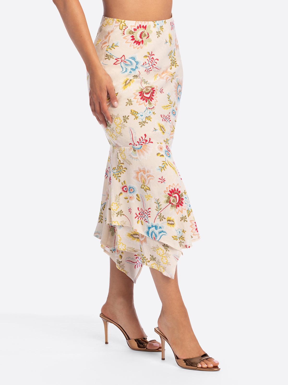 JS Jessica Simpson Nora Bias Skirt in Sandshell Bohemian