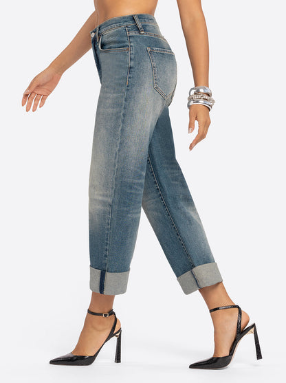 Jessica Simpson 2.0 Billie Relaxed Jeans in Sully