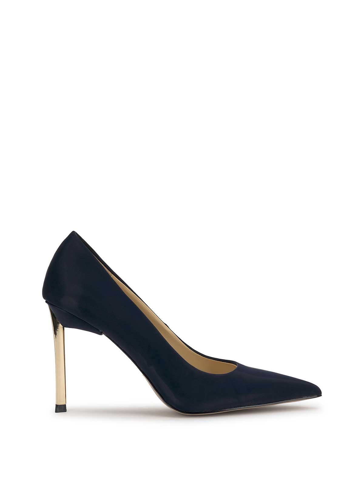 Kheloe Pump in Dark Night