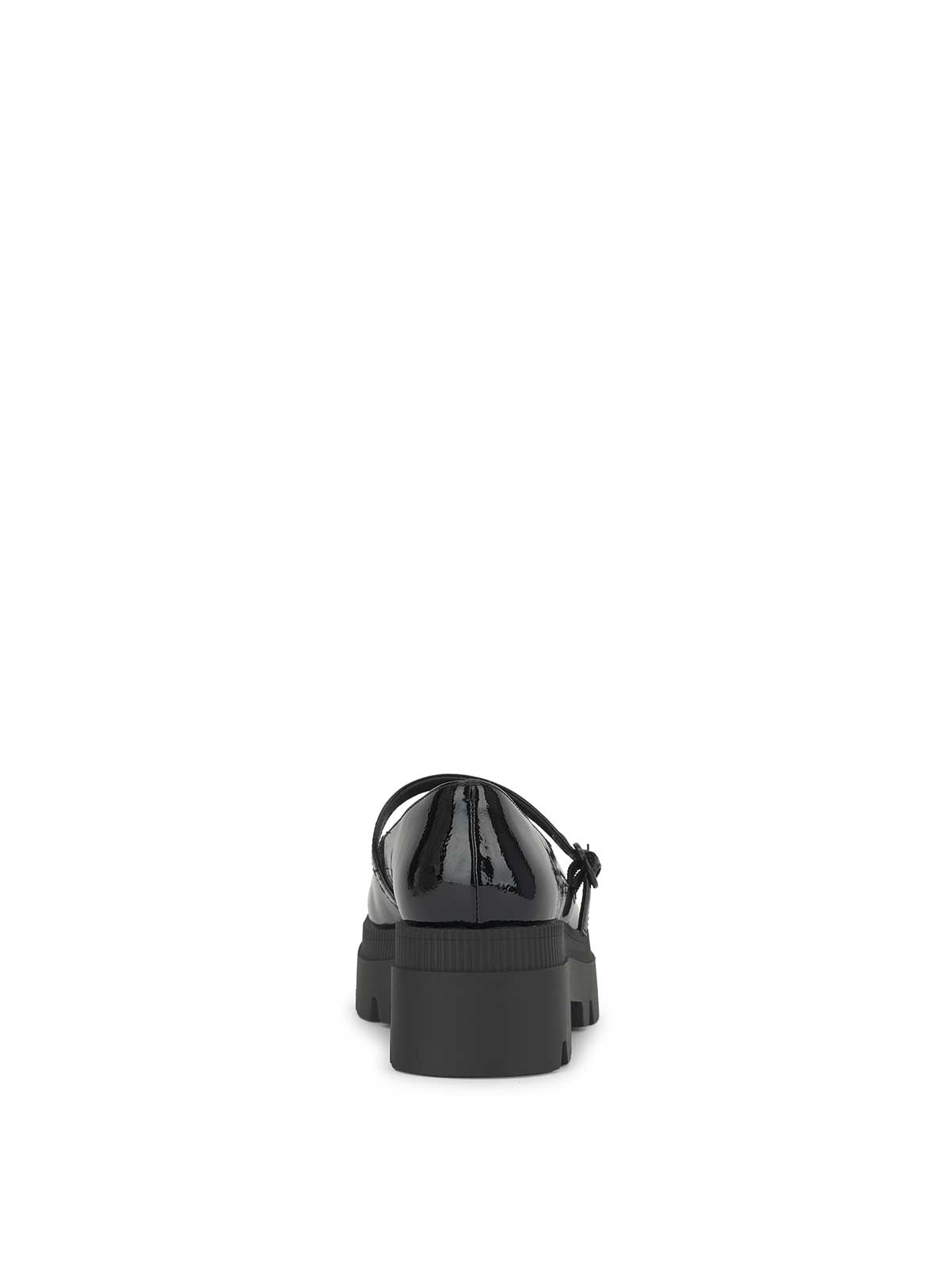 Uvelia Lug Loafer in Black