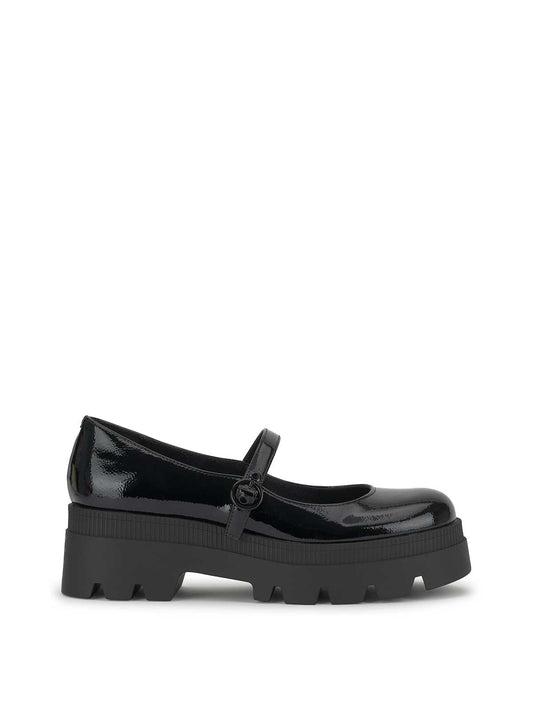 Uvelia Lug Loafer in Black