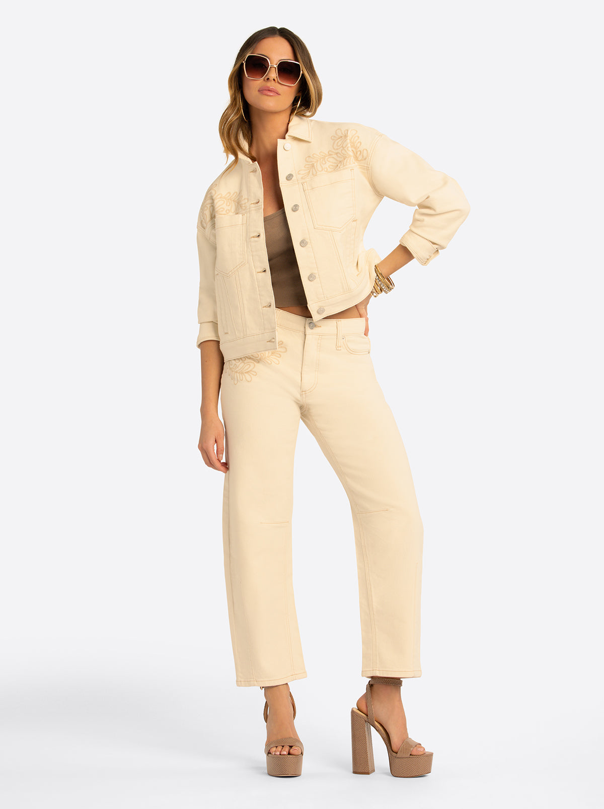 JS Jessica Simpson Austin Darted Barrel Jean in Undyed Natural